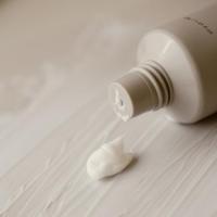 ARTIS di Voce バターハンドクリーム 40g 3303