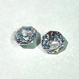 カロンオリジナル Vカット ブリリアントストーン クリスタル 2P